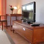 Gonda * Hradec Králové